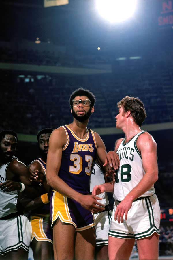 澳超第5轮后积分榜：悉尼FC升至榜首，阿德莱德联第3（澳超第5轮积分榜：悉尼FC登顶，阿德莱德联位列第三）