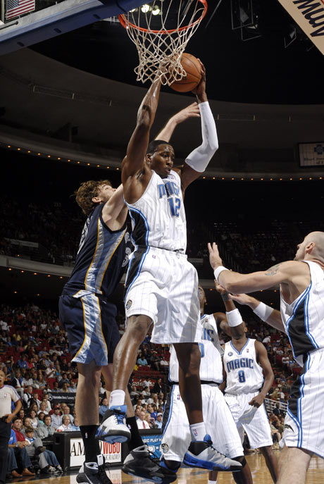 阿隆索：拉莫斯对我影响很大；很意外阿扎尔在皇马没有成功（阿隆索：深受拉莫斯影响；惊讶阿扎尔在皇马未能成功）