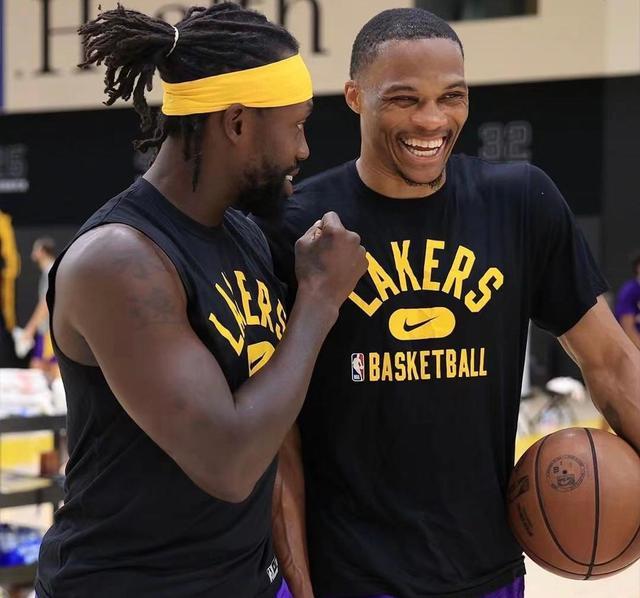 罗体：亚特兰大对帕莱斯特拉要价超4000万欧，球员可能去英超（罗马体育报：亚特兰大为帕莱斯特拉标价4000万欧以上，球员或转投英超）