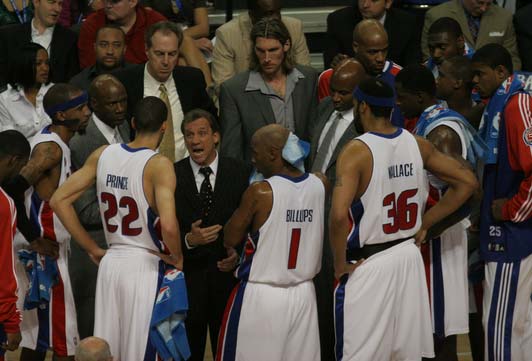 ATP总决赛 辛纳笑到最后（ATP总决赛 辛纳问鼎）