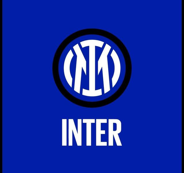 2025赛季，成都蓉城以红焰为刃、热血为甲，在三...（2025赛季，成都蓉城执红焰为刃、以热血为甲，向巅峰进击）