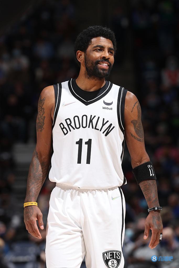 川普狂喜，乡下人乐队将在世界杯抽签仪式结束后表演《YMCA》（川普喜上眉梢：世界杯抽签落幕后，乡下人乐队将献唱《YMCA）