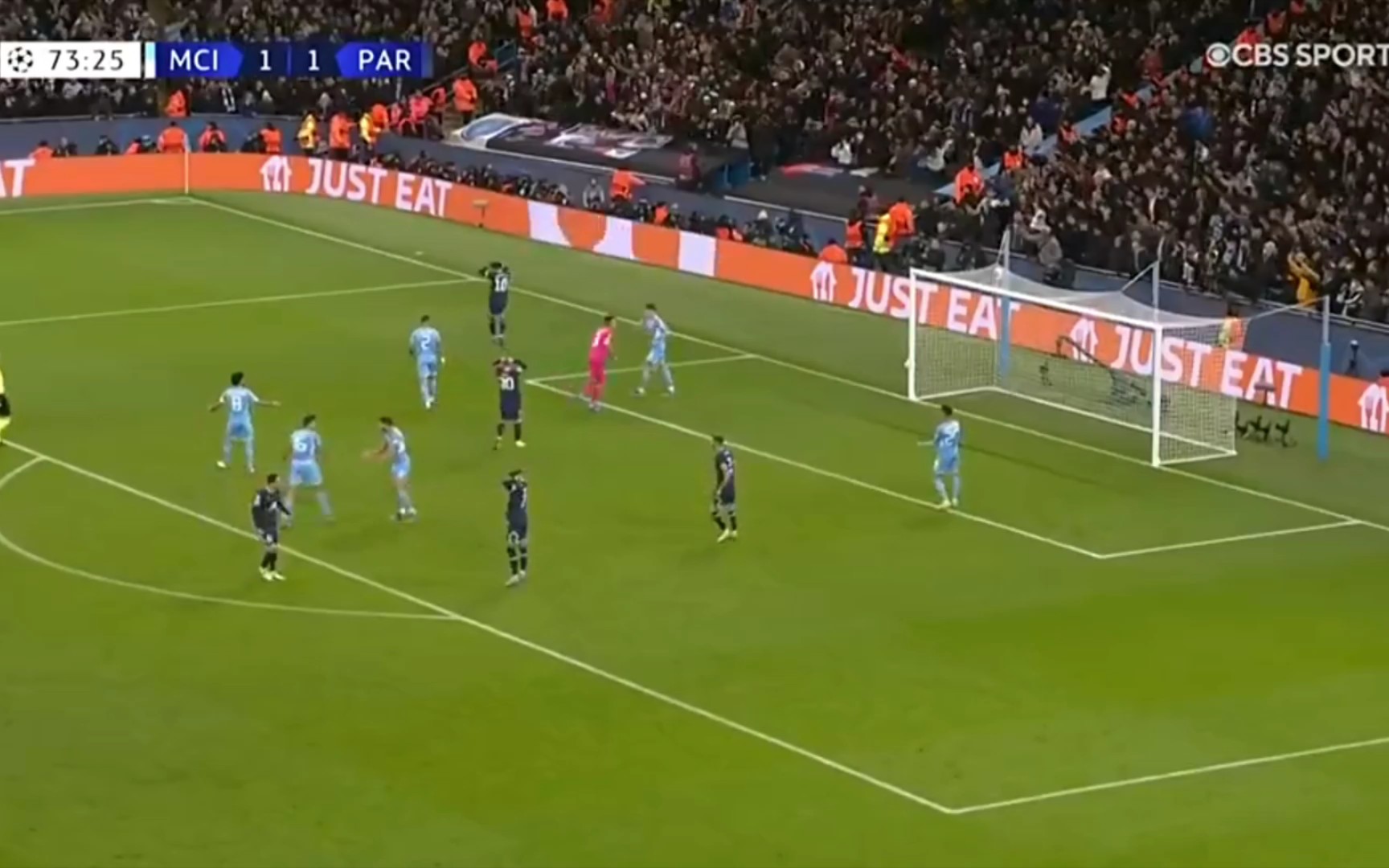 NBA：湖人险胜火箭 詹姆斯砍下38分（詹姆斯轰38分助湖人险胜火箭）