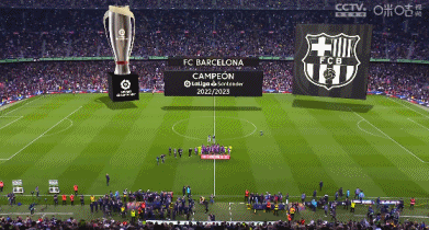 弗里克：拉菲尼亚回归对球队非常利好，我们仍有需要改进之处