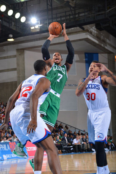 瓦伦前锋贝尔特兰：外界说我们希望教练下课，这简直荒谬至极（瓦伦前锋贝尔特兰驳斥传闻：我们想让主帅下课？纯属荒唐）